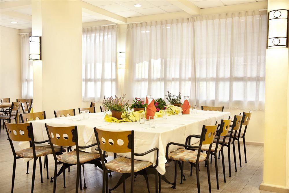 Royal Inn Tiberias Buitenkant foto